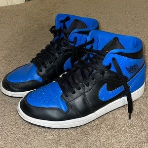*BARELY WORN* Air Jordan 1 Mid ‘Royal Splatter’